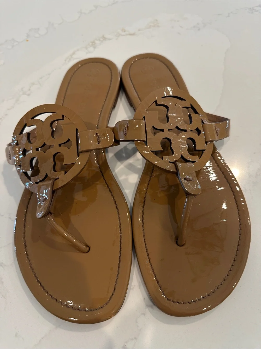Tory Burch Sand Patent Leather Miller Sandals Size 10